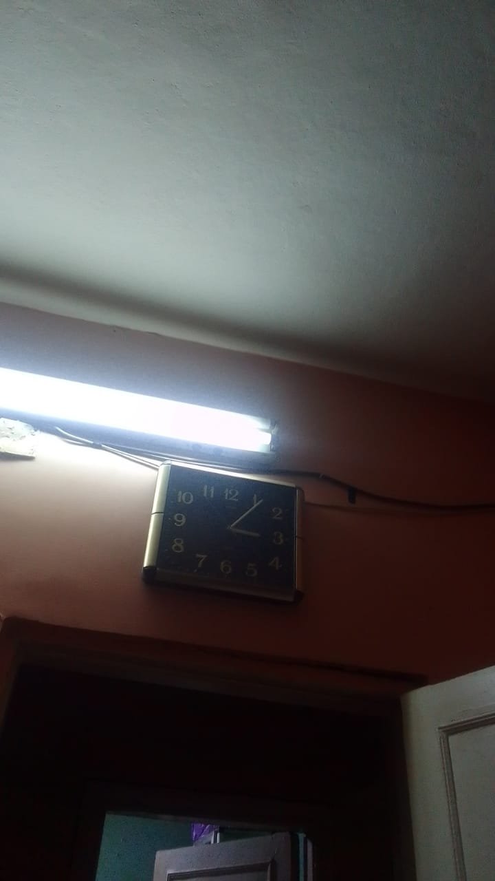 ساعة حائط اورينت