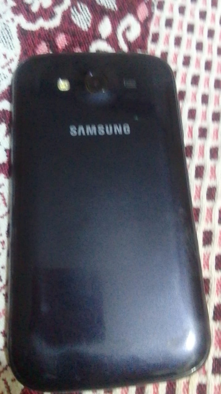 موبيل سامسونج (مكسور الشاشة)