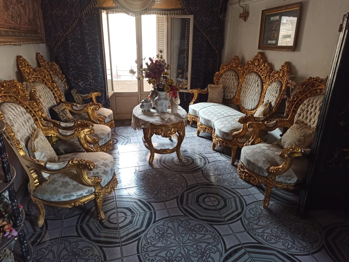 صالون فرنساوي